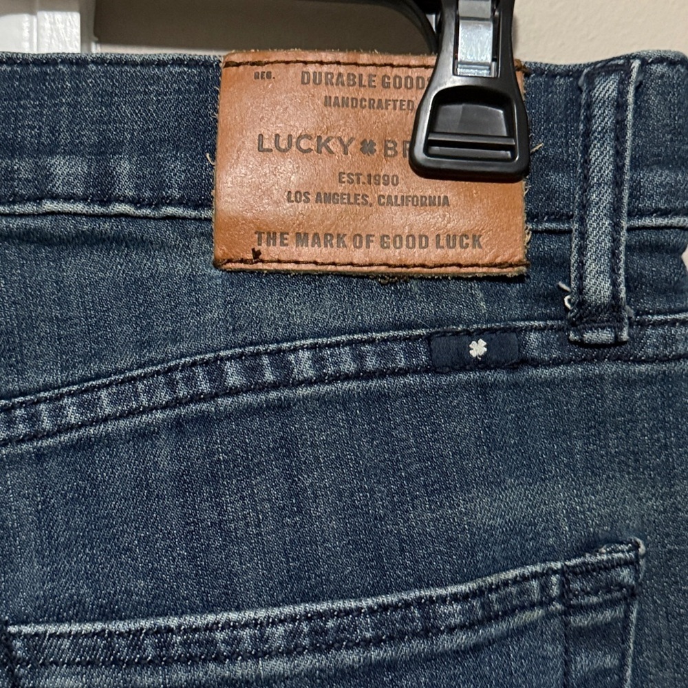 Lucky Brand Men's Dark Blue Straight Jeans 32x30 - Picture 3 of 8